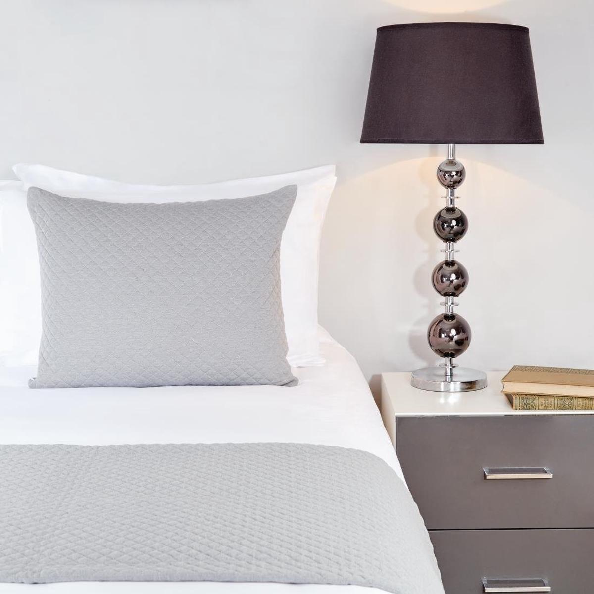Mitre Essentials Quilted Waffle Runner Grey – HN852