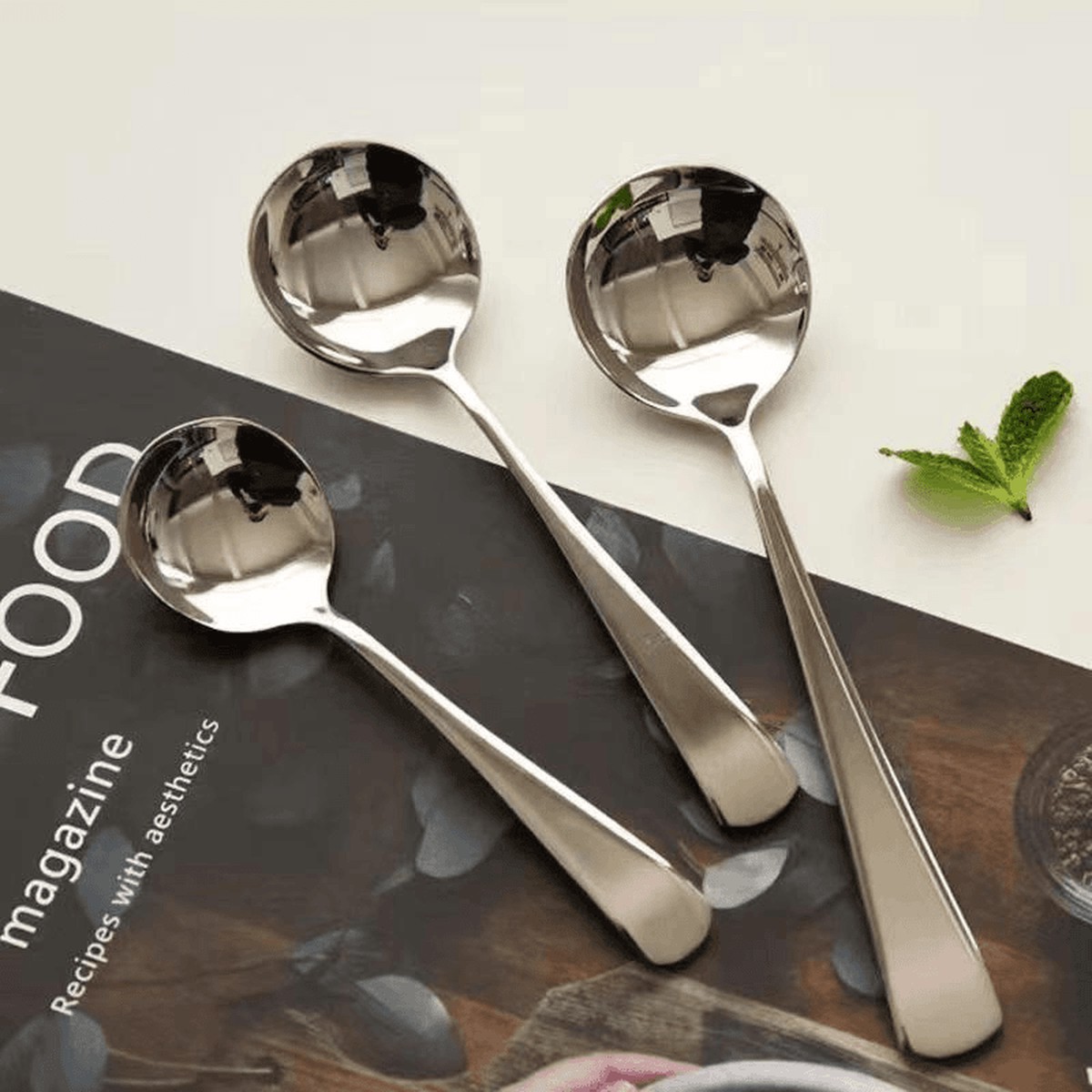 304 stainless steel round head Internet celebrity spoon thickened Korean spoon household round head spoon eating dry rice spoon meal spoon