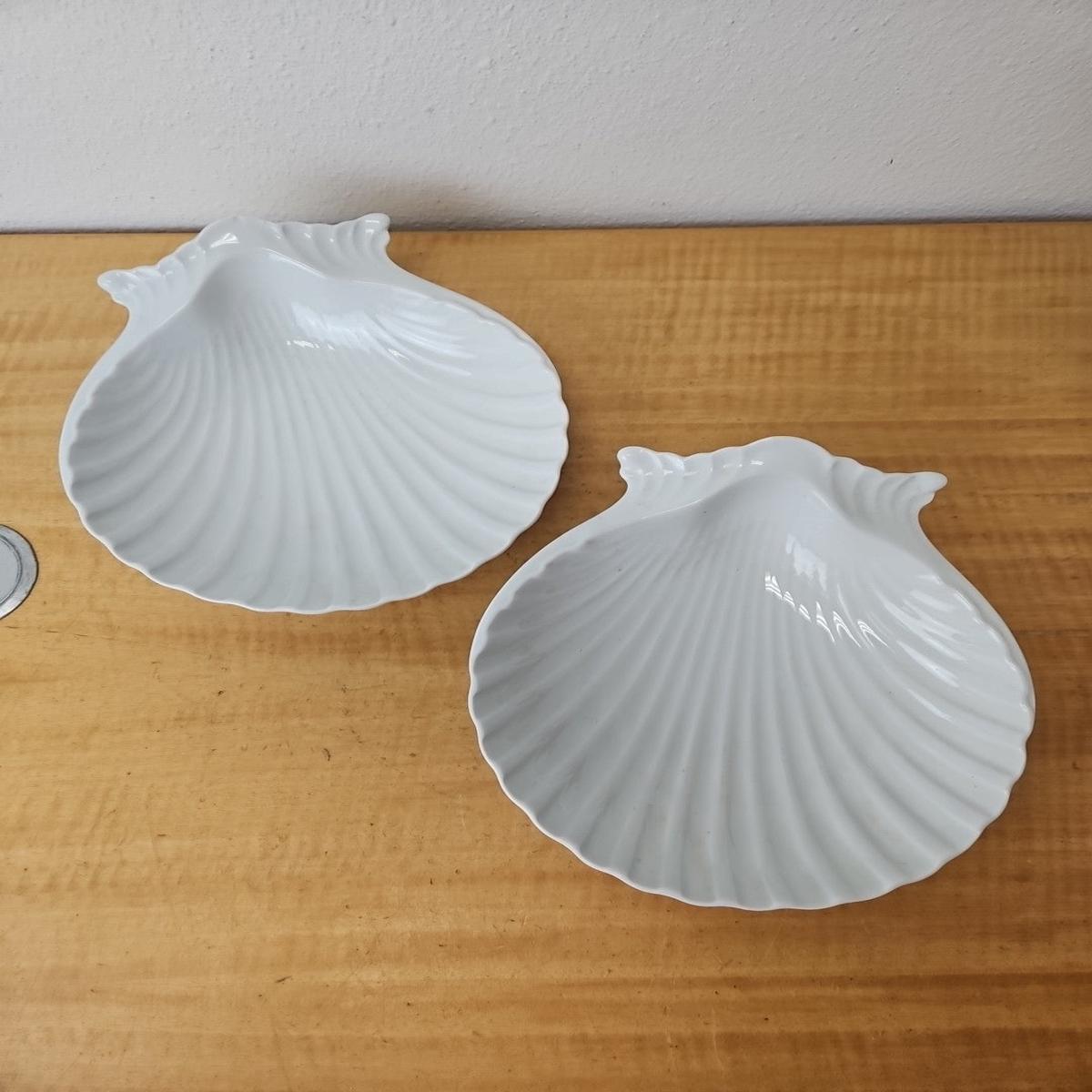 (2) Pillivuyt Depuis 1818 Shell Scallop Serving Bowls 8 1/2" France SET of 2